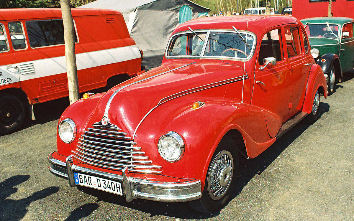 1949: 340