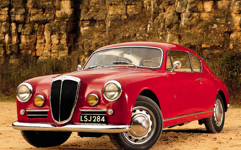 RADIAL TYRES: Lancia Aurelia B20 (1951)