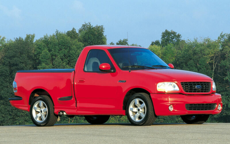 Ford F-150 SVT Lightning (1999-2001)