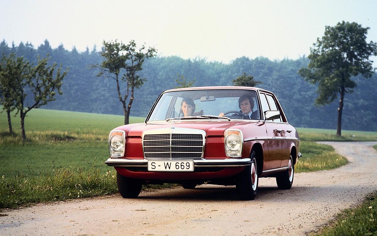 W114/W115 (1968) W114/W115 (1968)