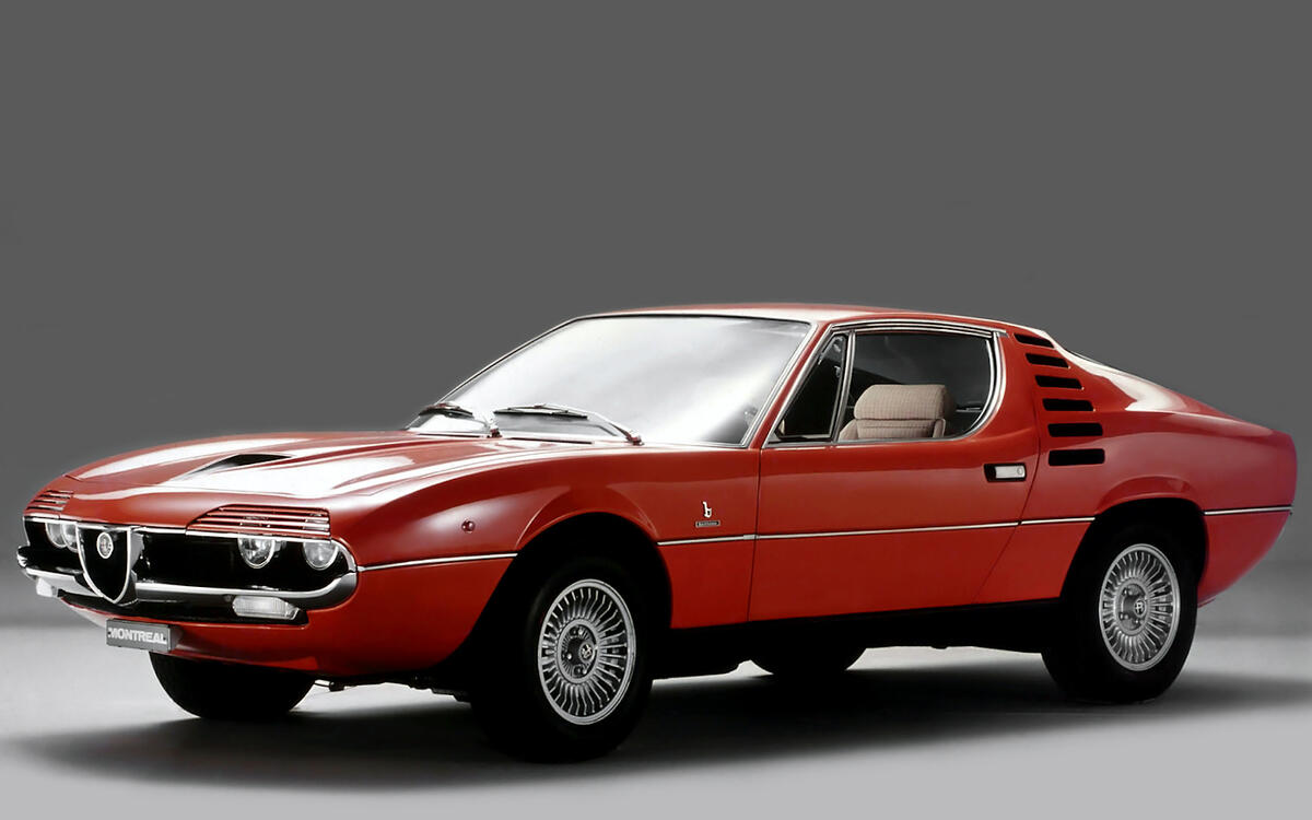 Alfa Romeo Montreal