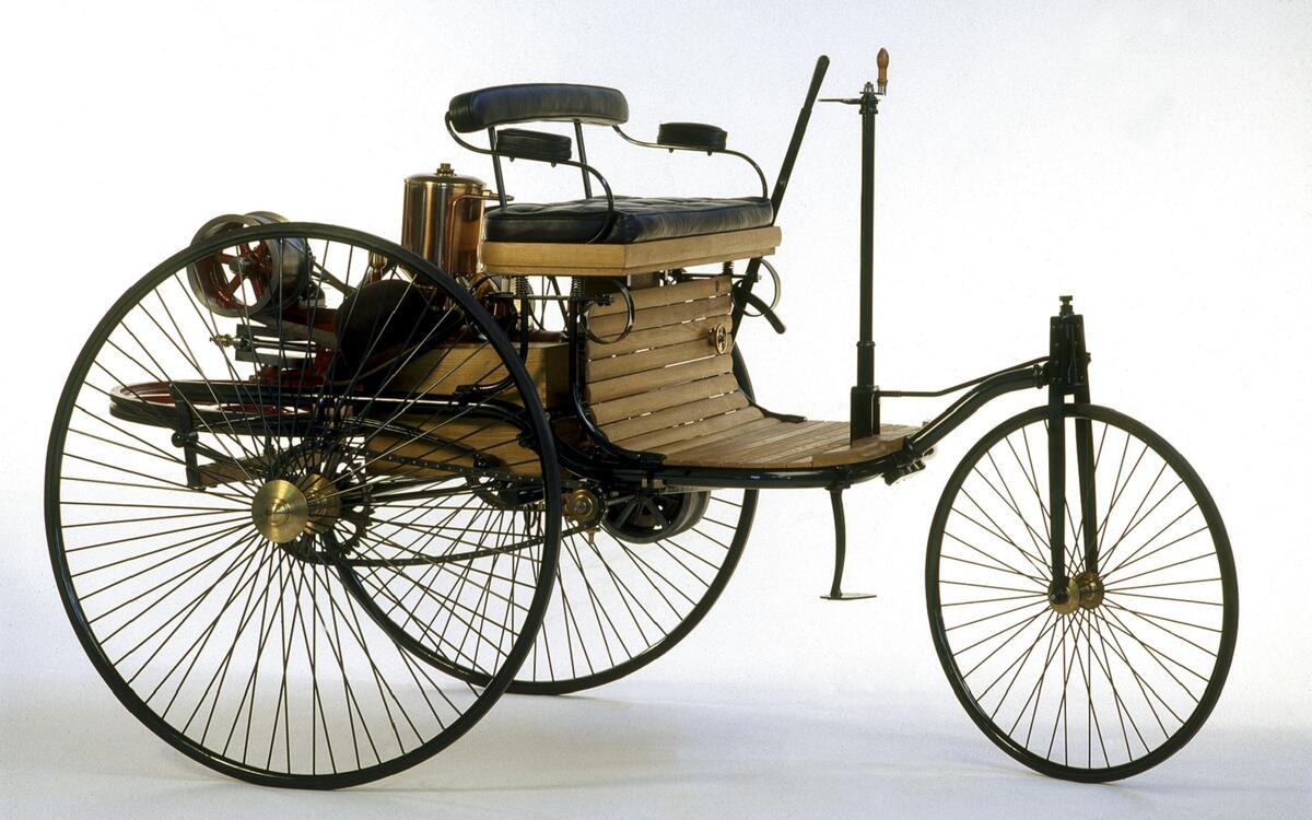 Single-cylinder - First used: 1885 Single-cylinder - First used: 1885