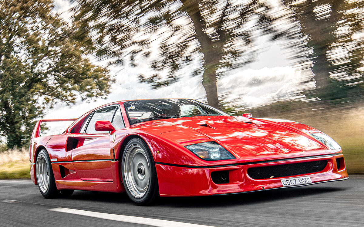 Ferrari F40 (1987) Ferrari F40 (1987)