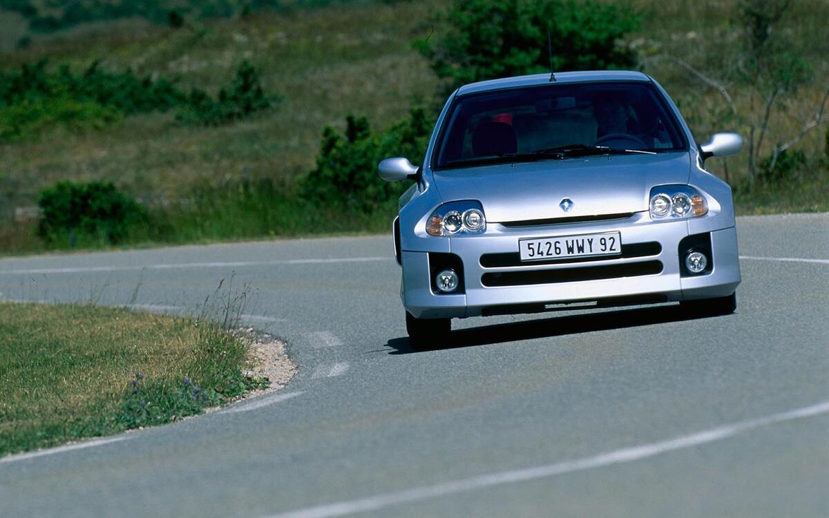 Renault Clio V6  Renault Clio V6