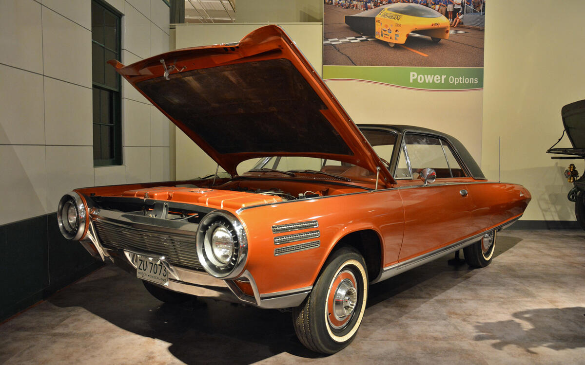 Turbine-powered cars (1940s to 1960s)