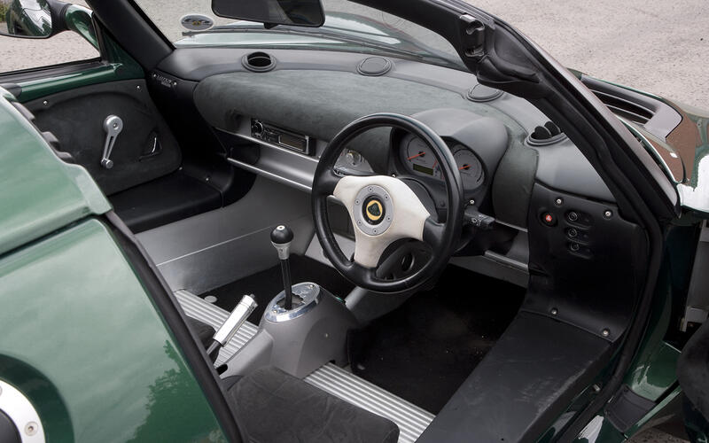 LOTUS ELISE 2001-2011, £10,000-£50,000