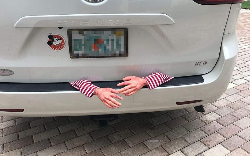 Trapped hand Trapped hand