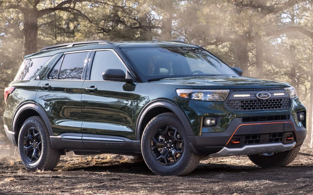 #10: Ford Explorer (8,936,000)