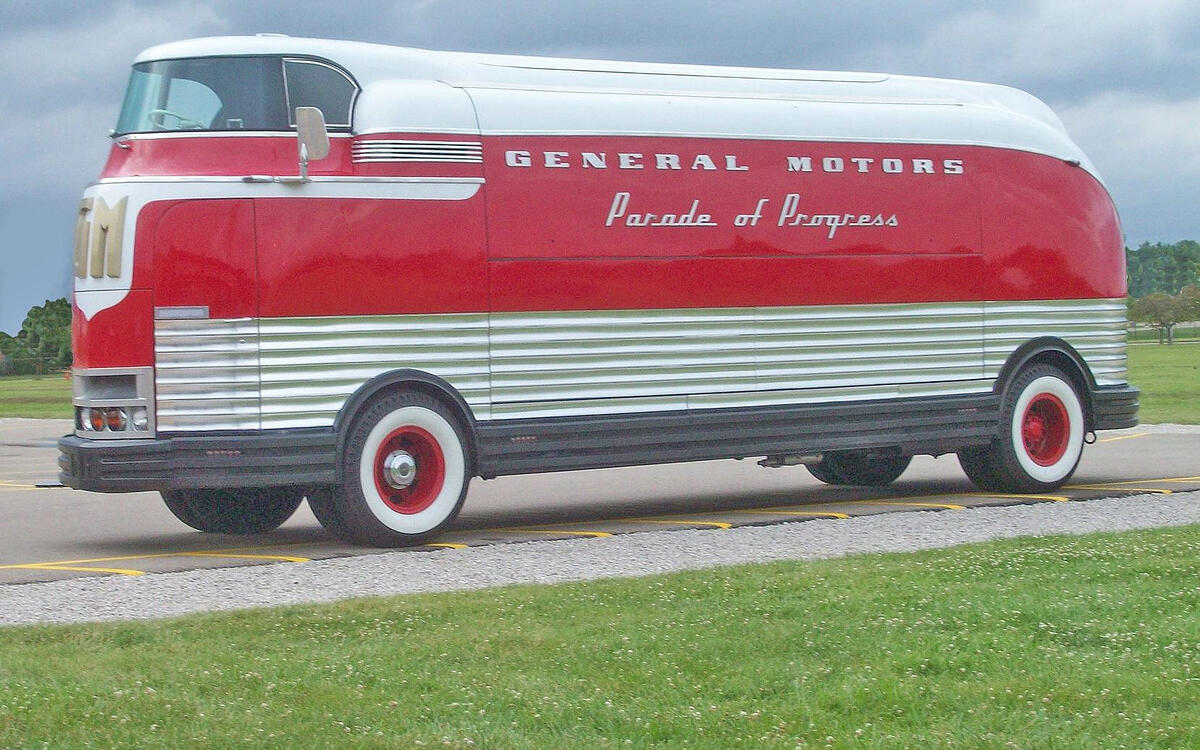 GM Futurliner GM Futurliner