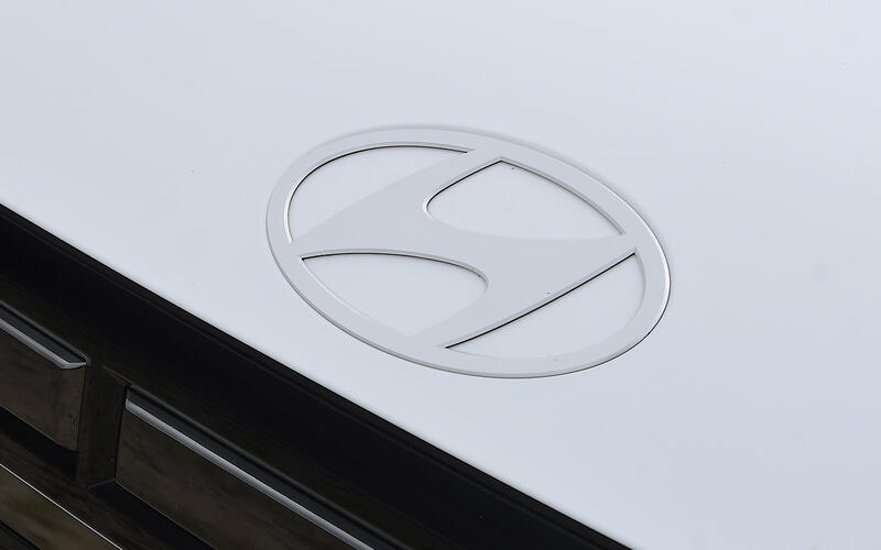 HYUNDAI HYUNDAI