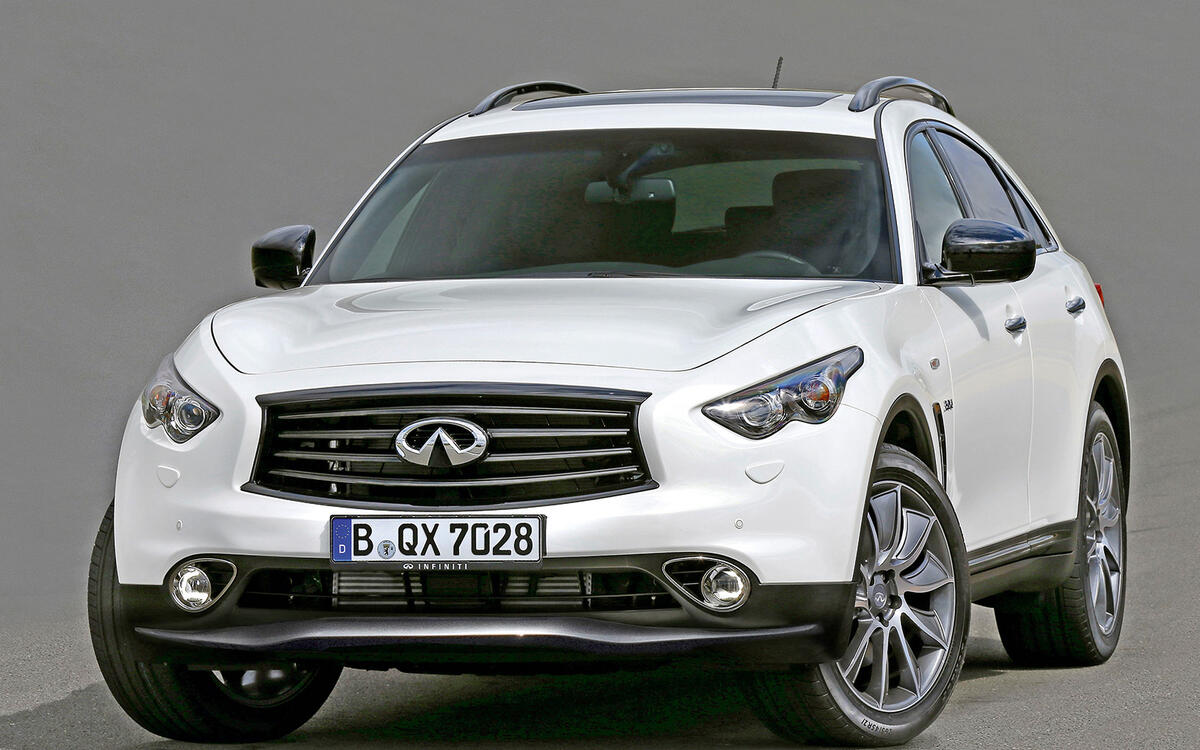 29: Infiniti Q70 29: Infiniti Q70