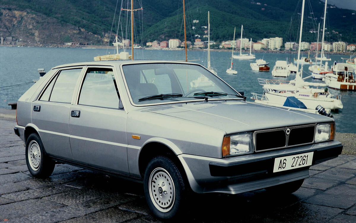 Lancia Delta (from £5000) Lancia Delta (from £5000)