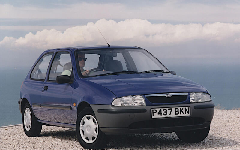 Mazda 121