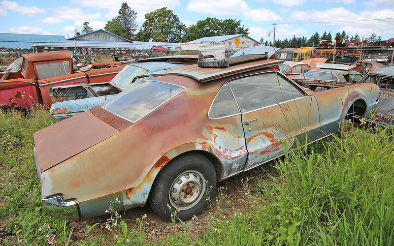 OLDSMOBILE TORONADO - 1966