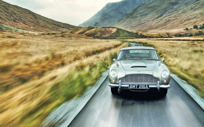 James Bond Skyfall – Aston Martin DB5 – FAKE AND REAL