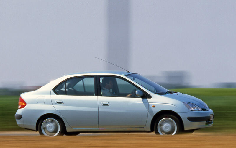 Toyota Prius (2000+) Toyota Prius (2000+)