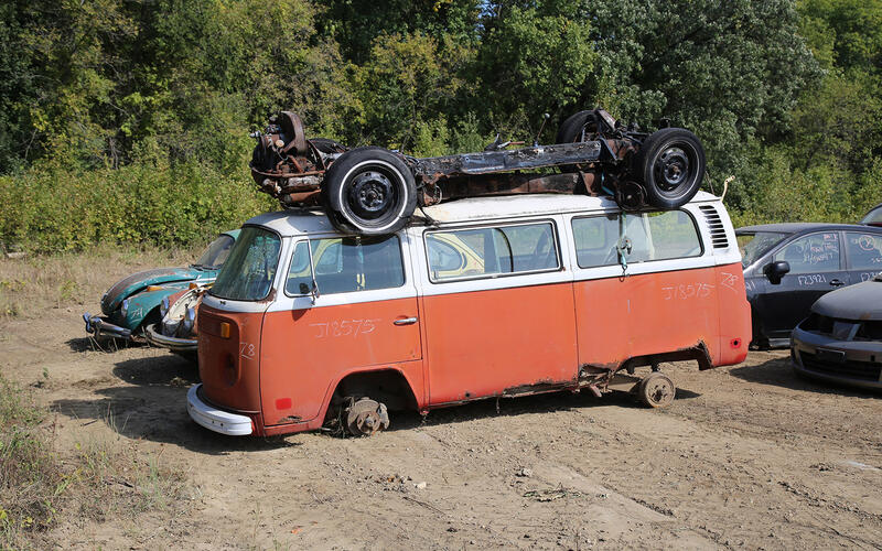 VOLKSWAGEN BUS - 1978