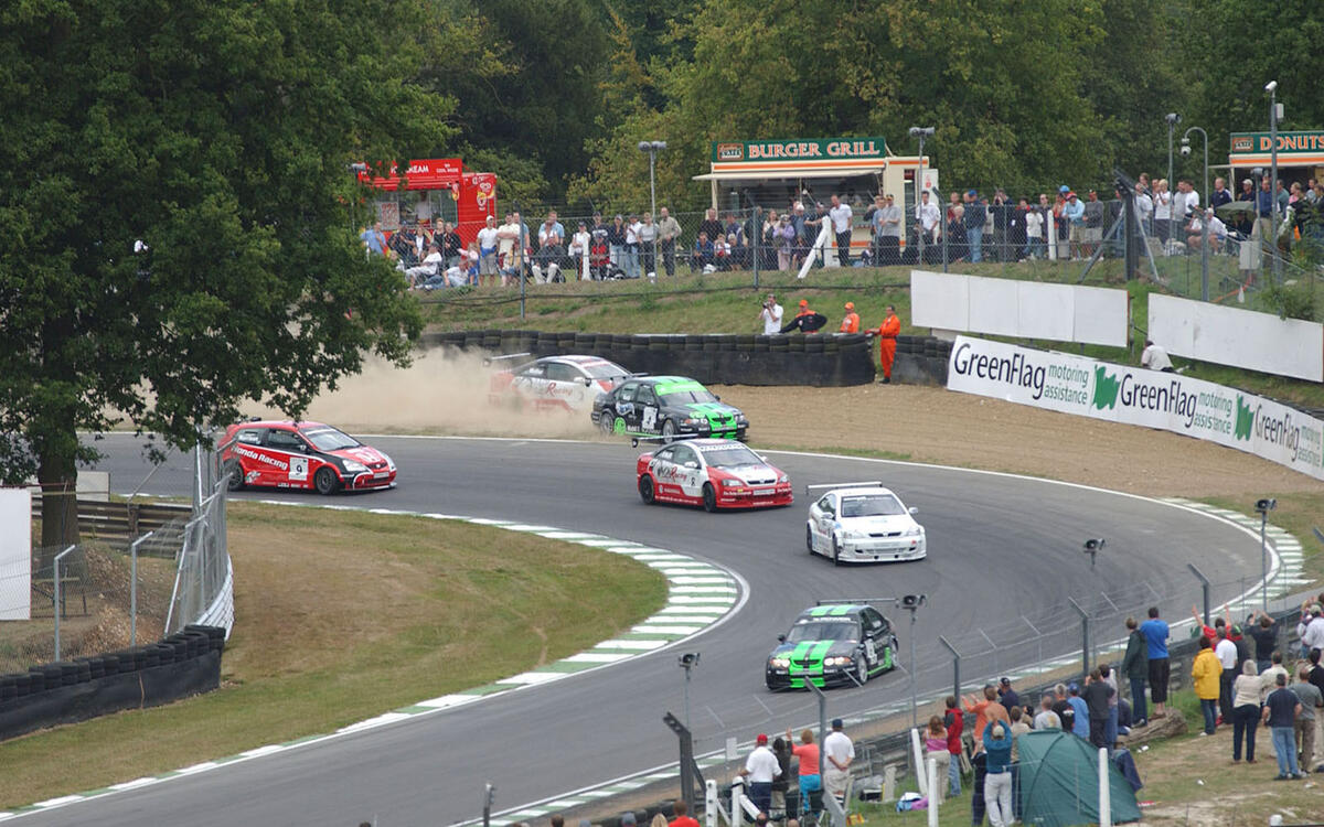 2003: Showing signs of growth 2003: Showing signs of growth