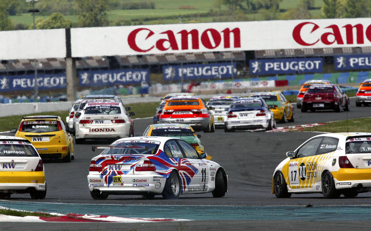 2004: 320i ETCC