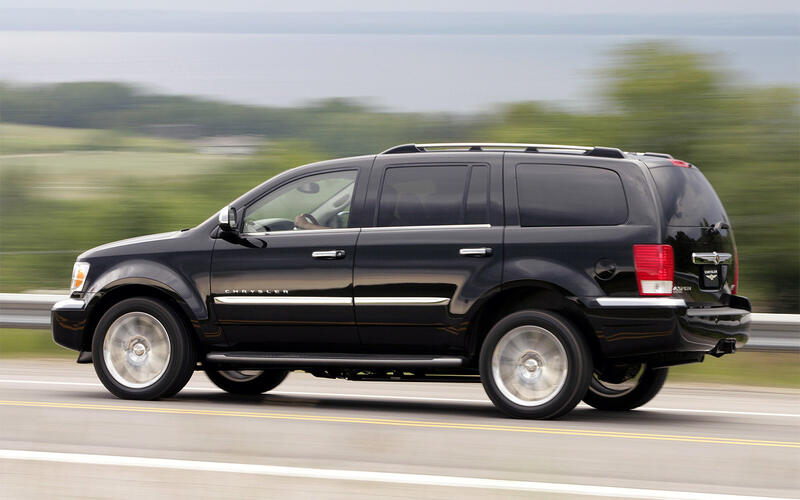 Chrysler Aspen (2006)