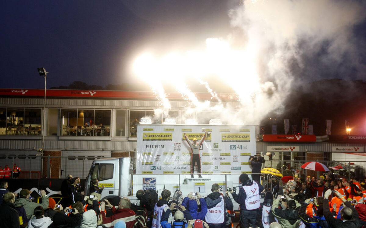2012: Shedden celebrates 2012: Shedden celebrates
