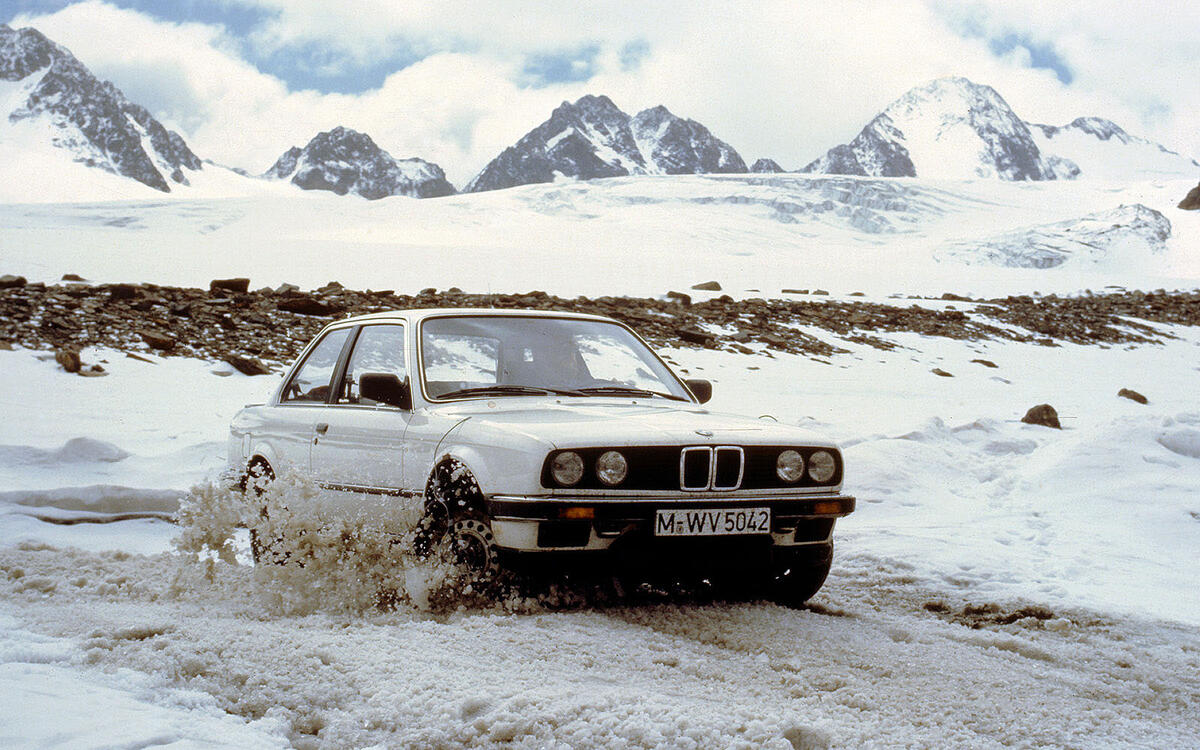 BMW 325iX (1985) BMW 325iX (1985)