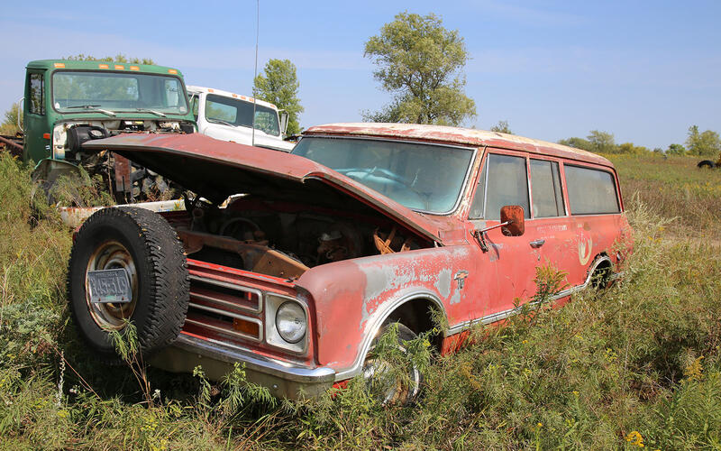 CHEVROLET SUBURBAN - 1967 CHEVROLET SUBURBAN - 1967