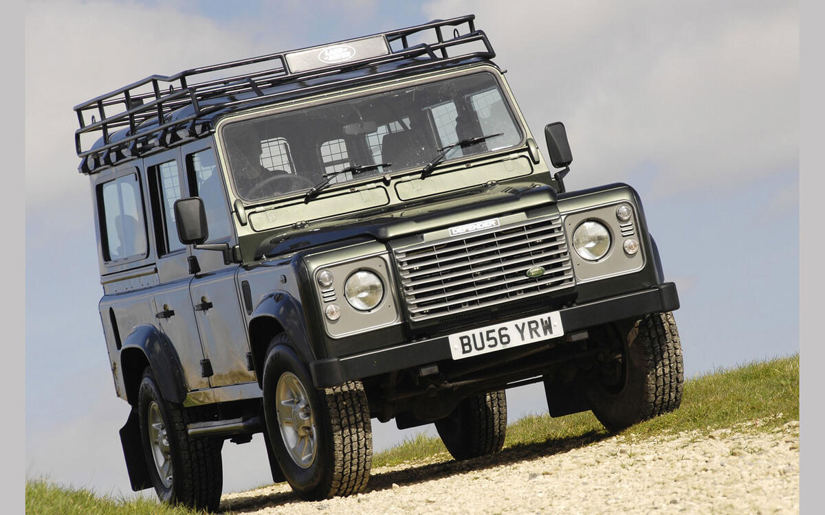 Land Rover Defender (1990) Land Rover Defender (1990)