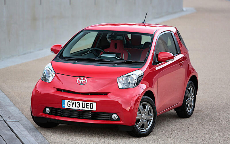 Toyota iQ Toyota iQ