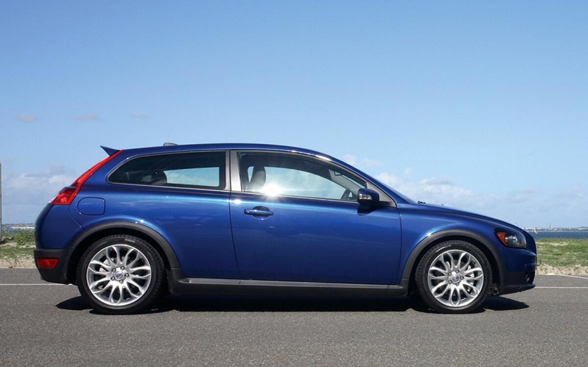Volvo C30 T5 (from £3850) Volvo C30 T5 (from £3850)