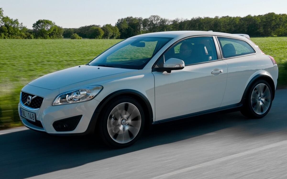 Volvo C30 T5