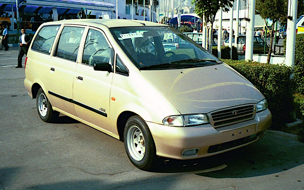 Iran: Saipa 701 Caravan (2000) Iran: Saipa 701 Caravan (2000)