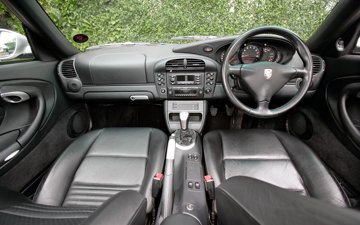 Porsche 911 Carrera 4S (996) - interior Porsche 911 Carrera 4S (996) - interior