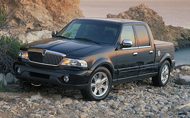 Lincoln Blackwood (2002) Lincoln Blackwood (2002)