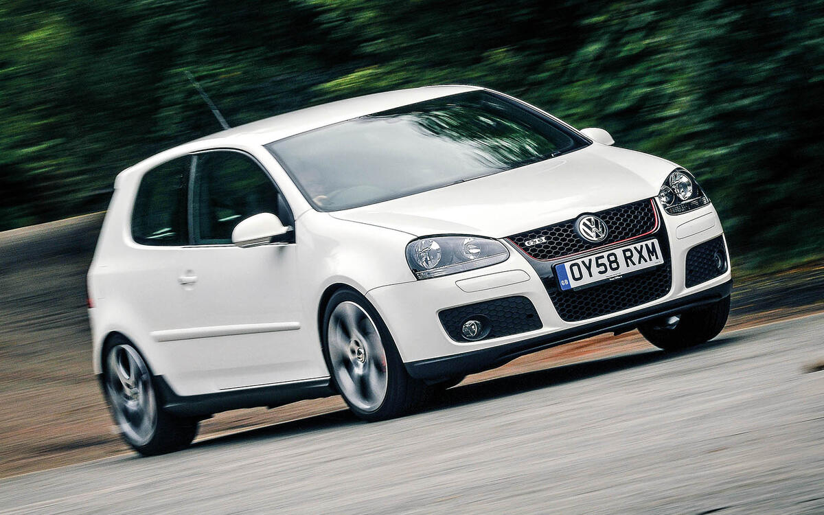 10: VOLKSWAGEN GOLF GTI MK5 (2005)