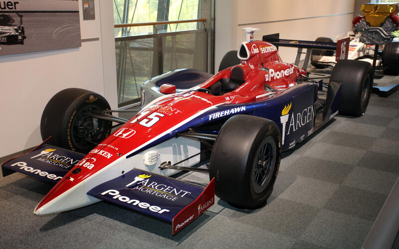 Honda Indy 500 winner (2004)