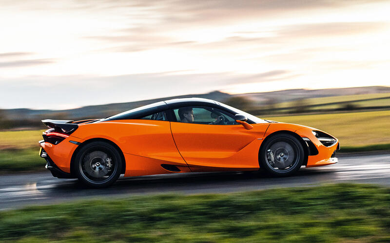 26: McLaren 720S