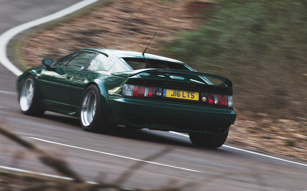 LOTUS ESPRIT 1993-2004 LOTUS ESPRIT 1993-2004