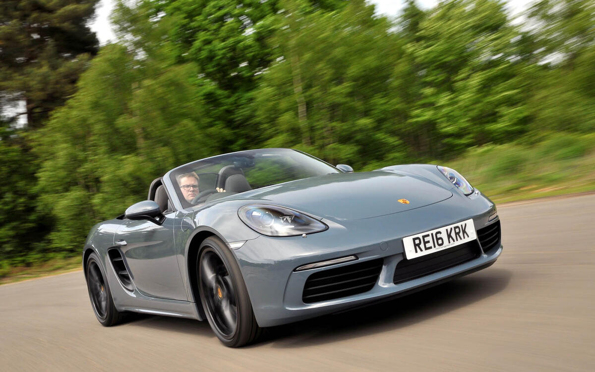 8: Porsche 13 recalls from 8 models