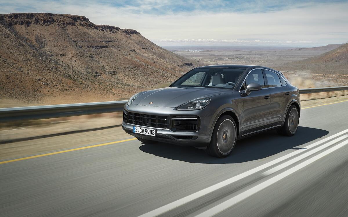 Porsche Cayenne Coupe (2019) Porsche Cayenne Coupe (2019)