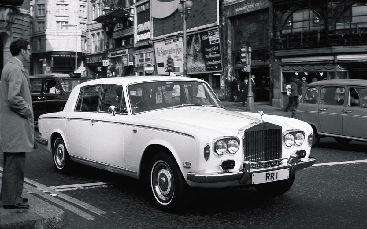 76 1965 Rolls-Royce Silver Shadow