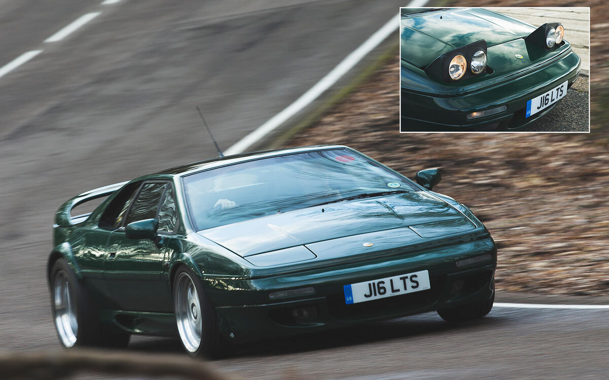Lotus Esprit (1976) Lotus Esprit (1976)