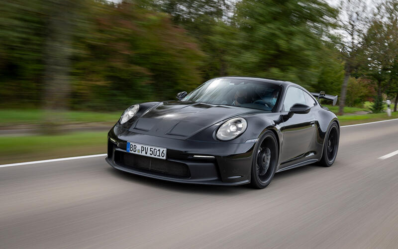 PORSCHE 911 GT3  PORSCHE 911 GT3