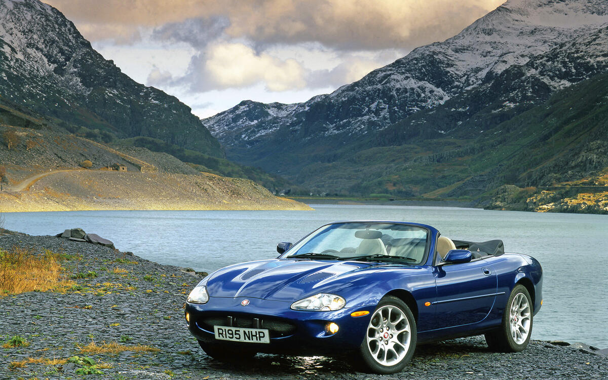 Jaguar XK8 4.0 Cabriolet  Jaguar XK8 4.0 Cabriolet