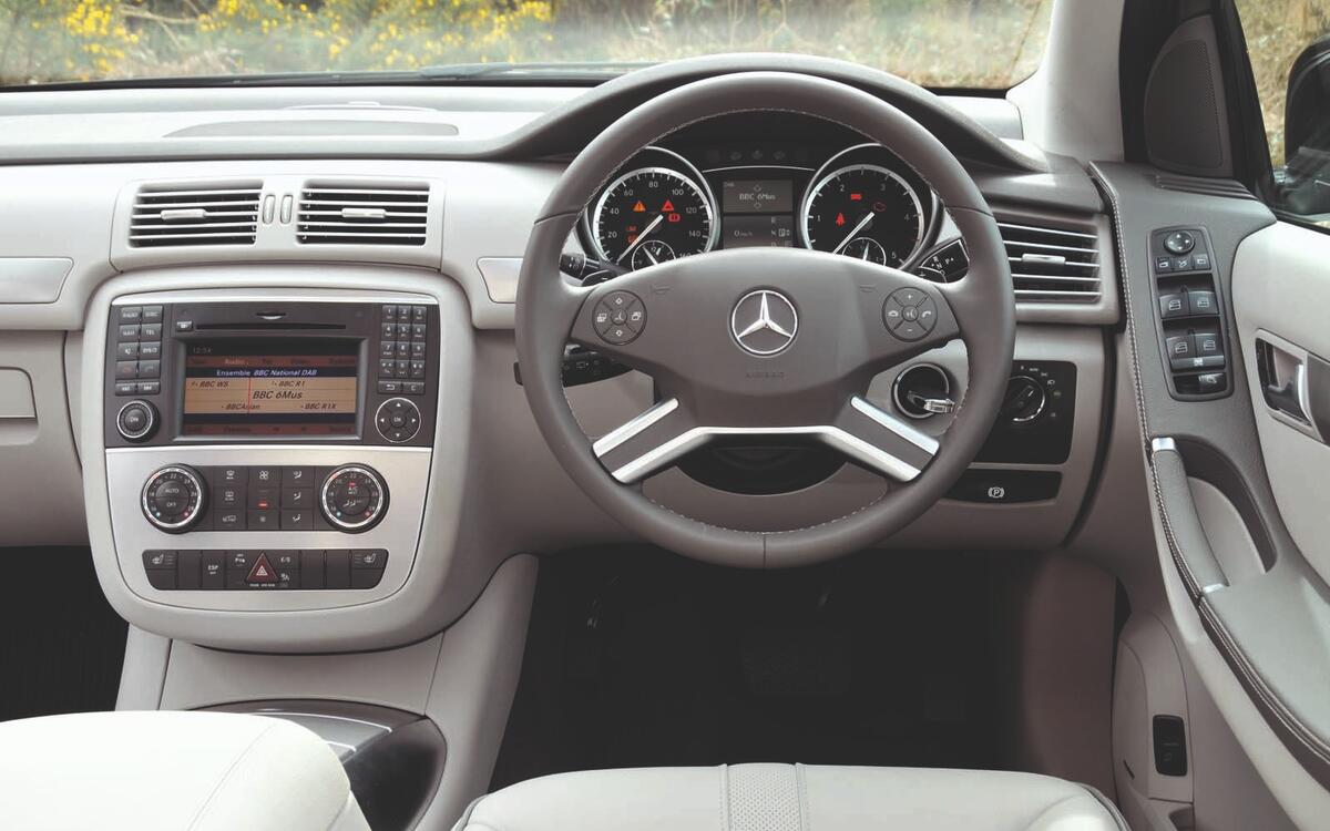 Mercedes R-Class (2006-2013) Mercedes R-Class (2006-2013)