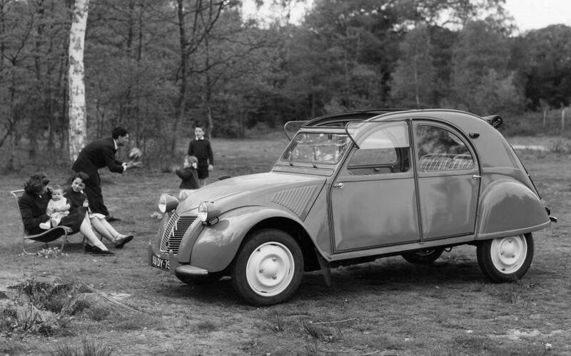 Citroën 2CV (1948-1990) – 42 YEARS