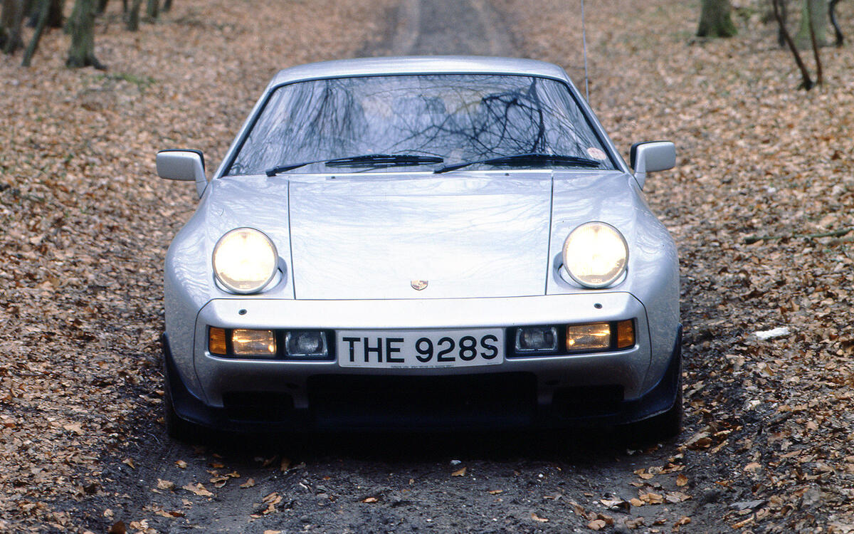 Porsche 928 (1977) Porsche 928 (1977)