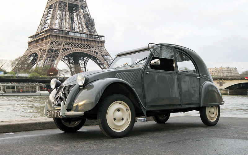 24: Citroën 2CV ‘AZ’
