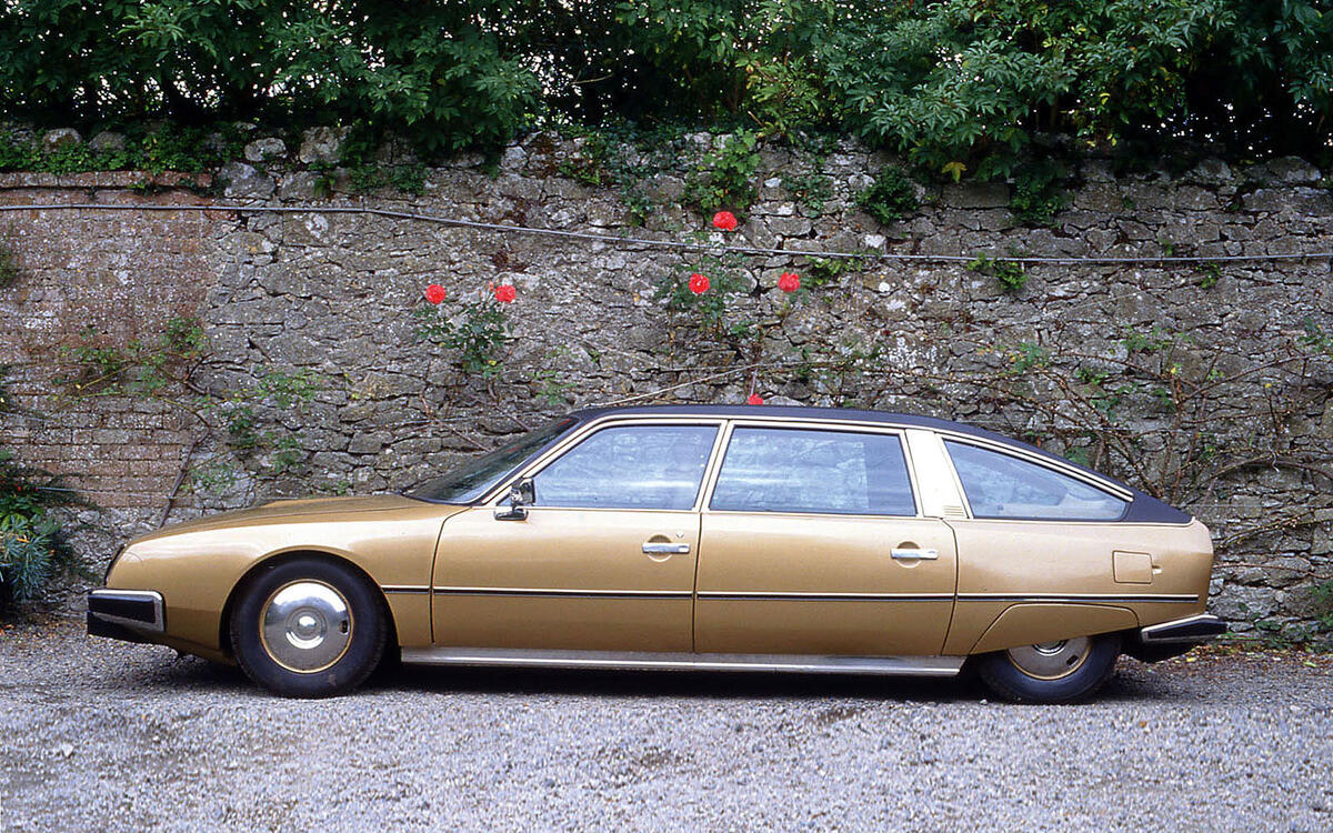75 1974 Citroën CX down 1