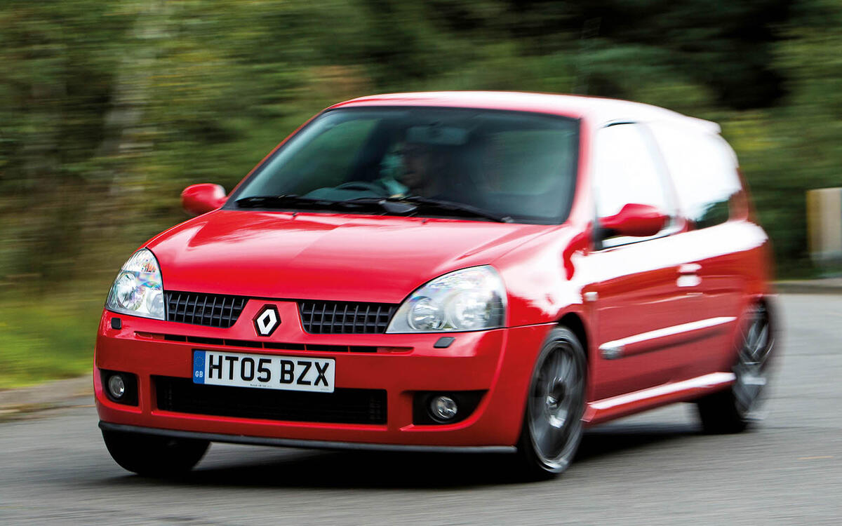 6: RENAULT CLIO RENAULTSPORT 182 TROPHY (2005)